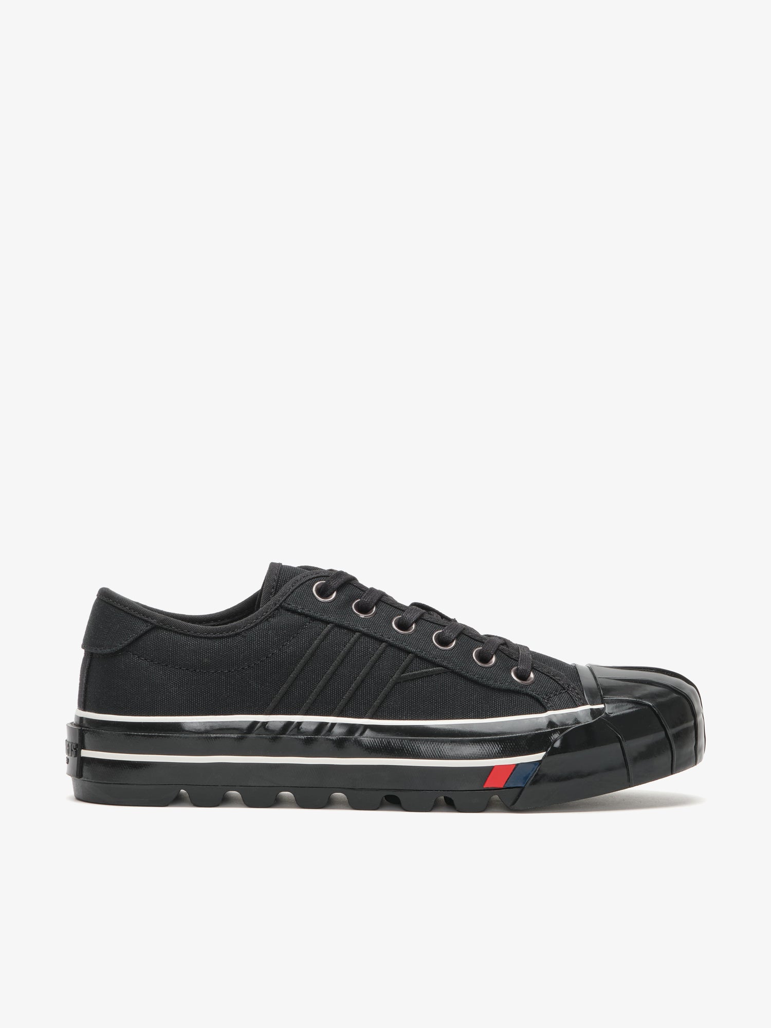 Intrepid in black onyx canvas